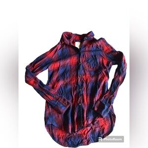 American 🇺🇸 Eagle Outfitters women’s vintage boyfriend button down